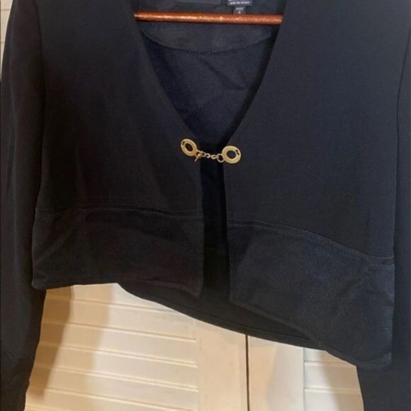 Liz Claiborne Shrug/Crop Jacket - Picture 2 of 4